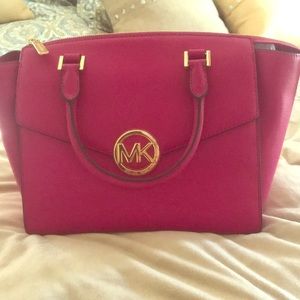 Michael Kors fuschia Hudson LG satchel purse